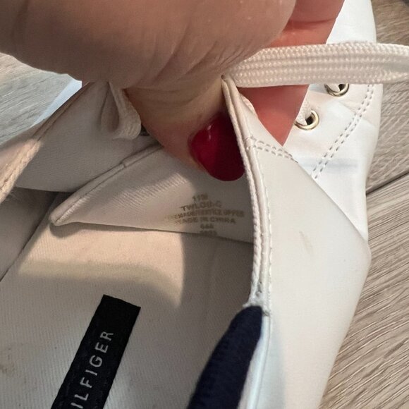 Tommy Hilfiger Lace Up Sneakers Low Top White Size 11 - Picture 6 of 8